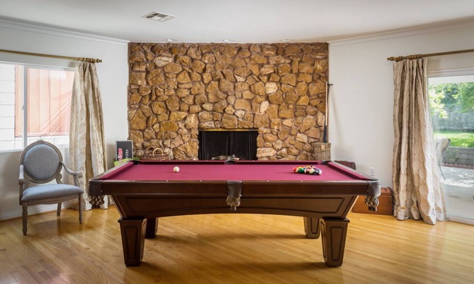 Burbank House | The perfect getaway to an enchanted garden