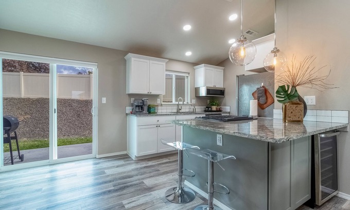 College Place House | The perfect landing place!
