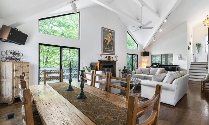 Noyack House | The Perfect Sag Harbor Retreat!