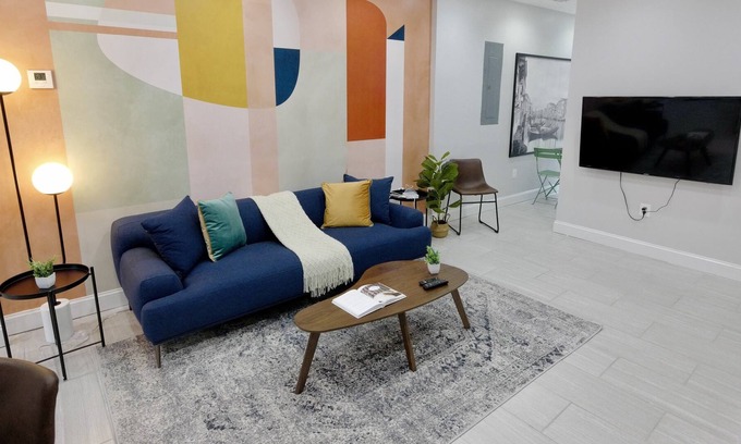 Petworth Apartment | The Petworth Pad 3 bedroom apartment in the Petworth neighborhood of DC