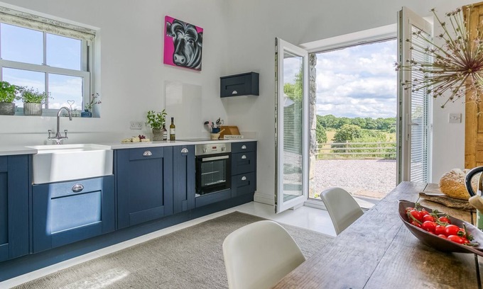 Llanbedr-y-cennin Cottage | The Piggery - a snowdonia that sleeps 5 guests in 3 bedrooms