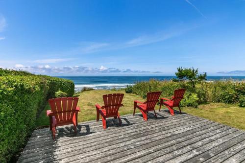 Arch Cape House | The Pilot House by AvantStay Stunning Home Right On Arch Cape Beach