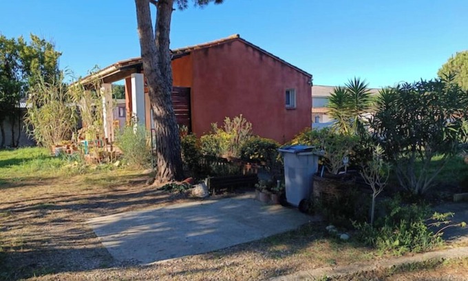 Carcassonne House | THE PINE HOUSE