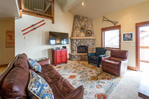 Steamboat Springs Apartment | The Pines at Ore House 304 PH4