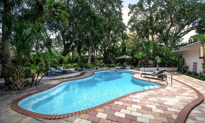 St. Augustine House | The Pink House.a Modern Pool House and Tropical Paradise