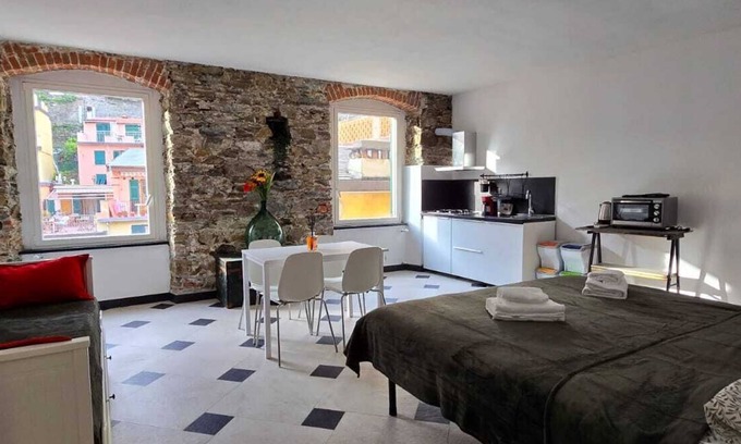 Riomaggiore Apartment | The pirate's cove- Bluchalet