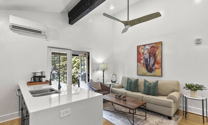 Tuscaloosa Condo | The Polly Luxury Condos Blocks from Stadium | Walk Downtown