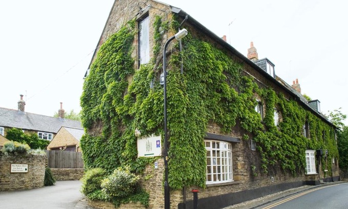 Moulton Hotel | The Poplars Moulton