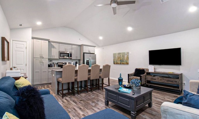 Church Street House | The Pretty Peacock - This Cozy Lakewood Home