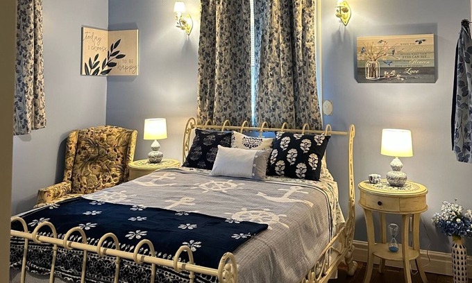 Rogers City Bed & Breakfast | The Purple Martin Inn