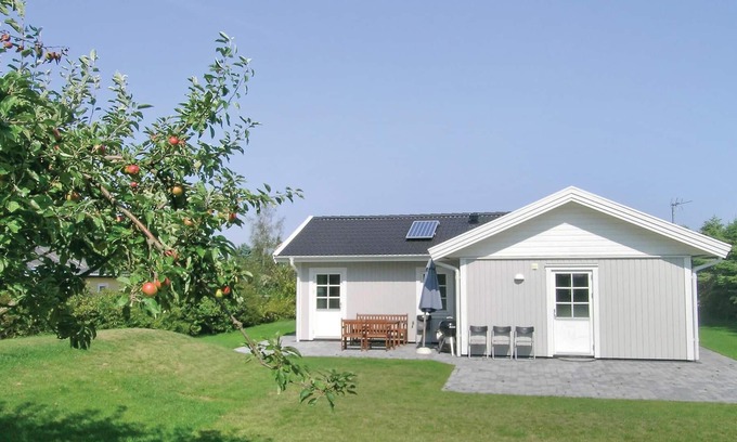 Faxe House | The quality house is located in Mosebølle Strand and in a landscape close to nature.