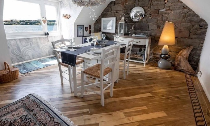 Broughty Ferry Apartment | ☆The Quarterdeck – Broughty Ferry Waterfront Home☆