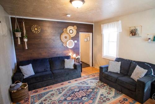 Williams House | The Red Door Wanderers Nest, Historic Downtown Gem