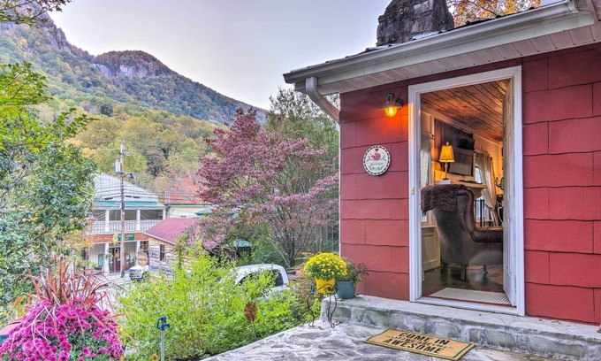 Chimney Rock House | The Red Rock Retreat