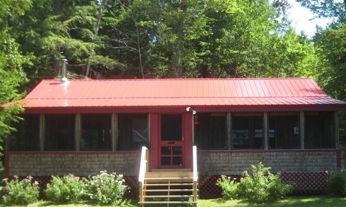 Baileyville Cottage | The Red Roof Cabin on Lake Pocomoonshine