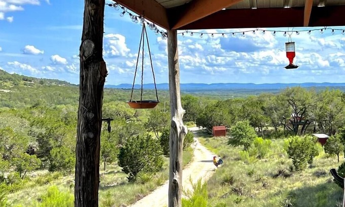 Center Point House | The Red Rooster Lodge