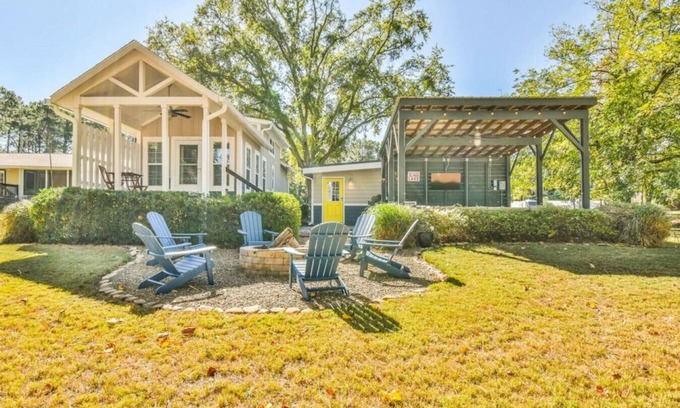 Hartwell House | The Reel Retreat - Lake Hartwell