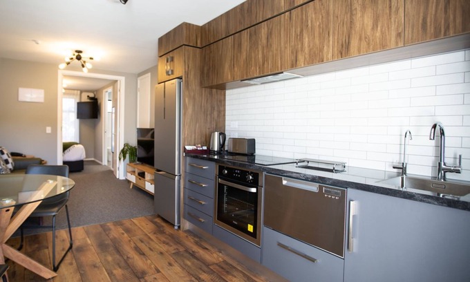 Fitzroy Apartment | The Residence Apartment 9 50 Sky