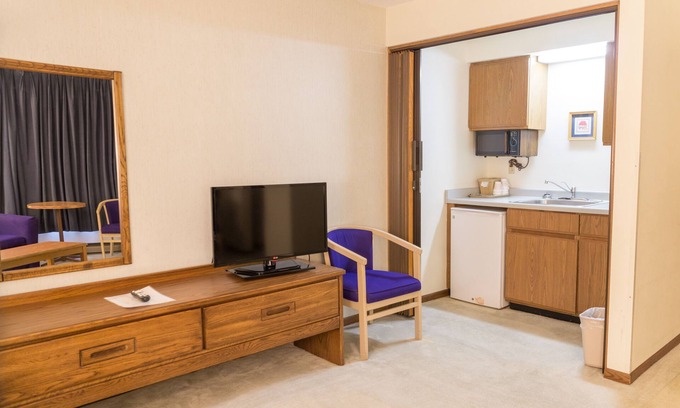 Portage Hotel | The Ridge Hotel Portage