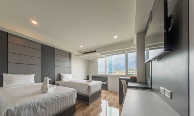 Danok Hotel | The Ring Border