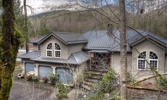 Brightwood House | The Riverhouse in Brightwood , 900 ft of riverfront on both sides. Very private.