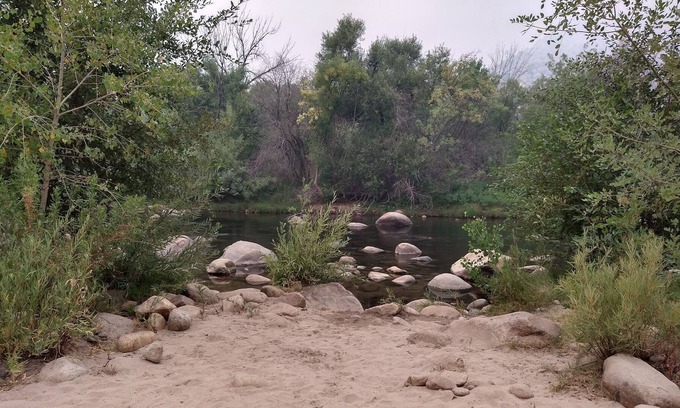 Kernville Cabin | The Rock House: Cozy cabin right on the river!