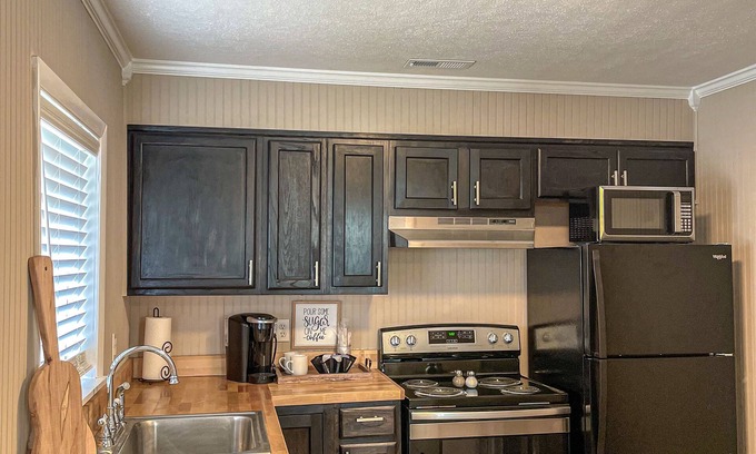 Guntersville Condo | The Rock Retreat at Lake Guntersville