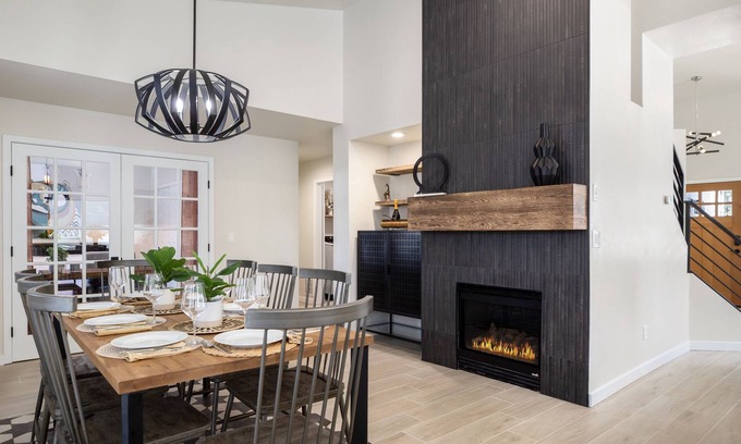 Ponderosa Trails House | The Rock Trail House- Modern Design+Upscale Neighborhood+Near Downtown+Snowbowl.