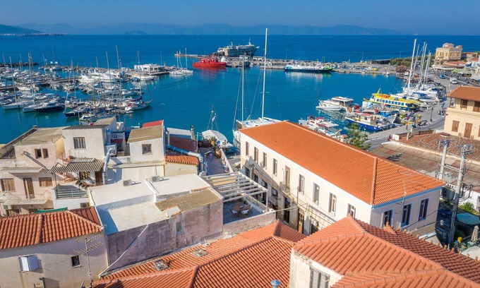 Aegina Apartment | The Roof - Flat Sea View in Aegina Town
