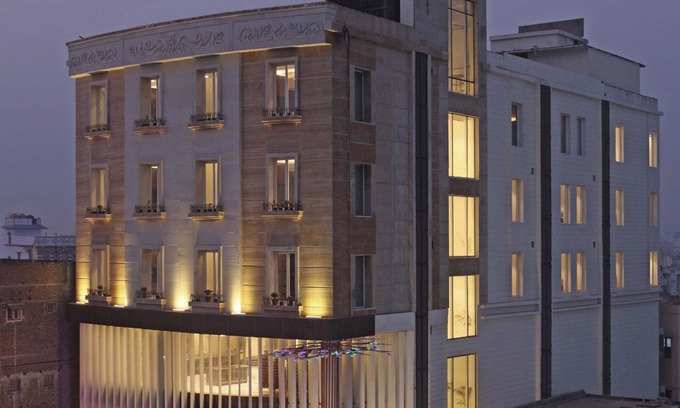 Muzaffarpur Hotel | The Royal Phular