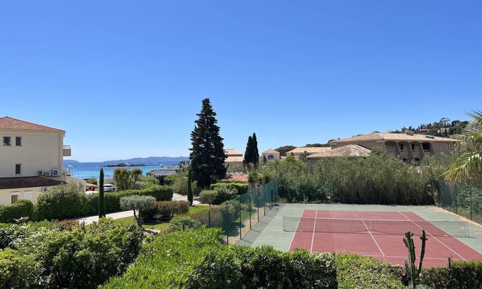 Le Lavandou Apartment | The Sand Apartment