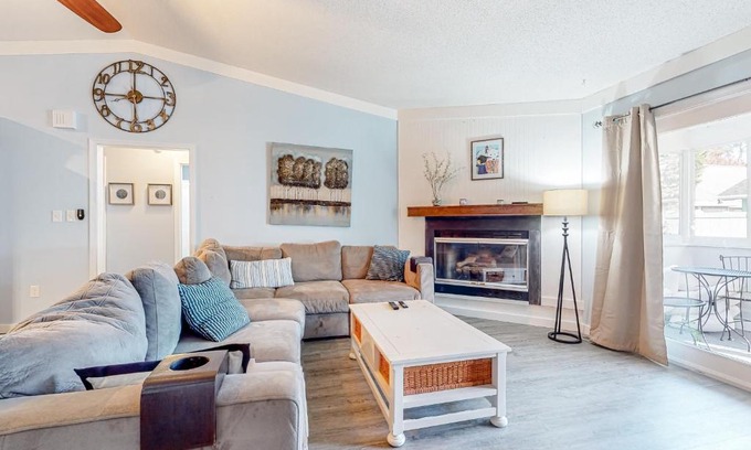 Caine Woods House | The Sand Dune