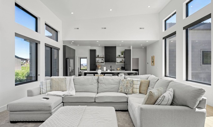 Sweetwater House | The Sand Trap - IDEAL BEACH PASS - Single Level