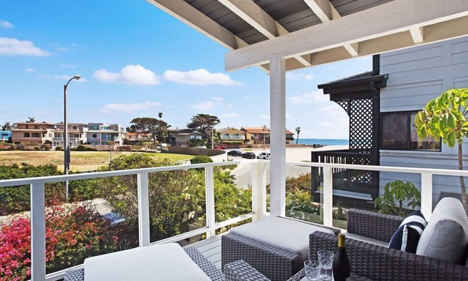 Pierpont Bay House | The Sandy Feet Retreat
