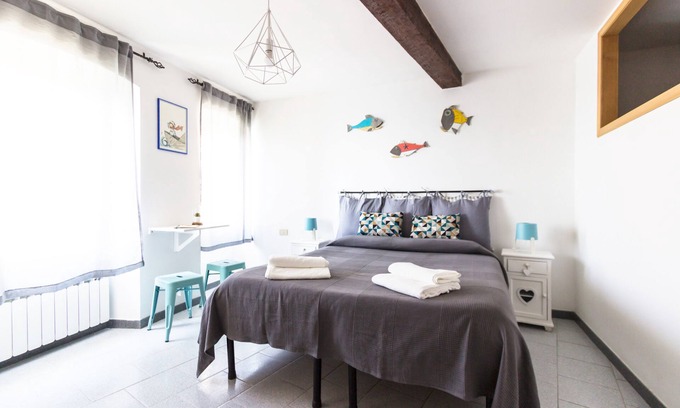Riomaggiore House | the sea of Ada, seaside apartment in Riomaggiore