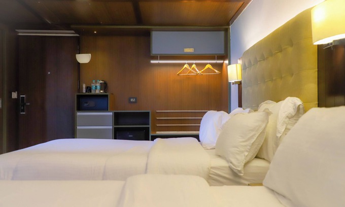 Mangalore Hotel | The Sea View