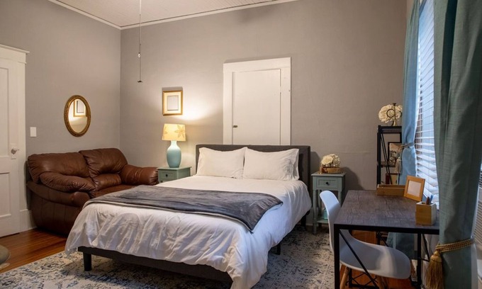 Chapel Hill Apartment | The Shabby Chic Studio - Cute 1-Bedroom Close to UNC!