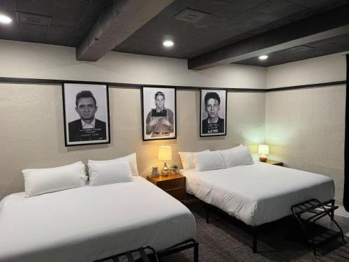 Bisbee House | The Signature room with 2 King Beds