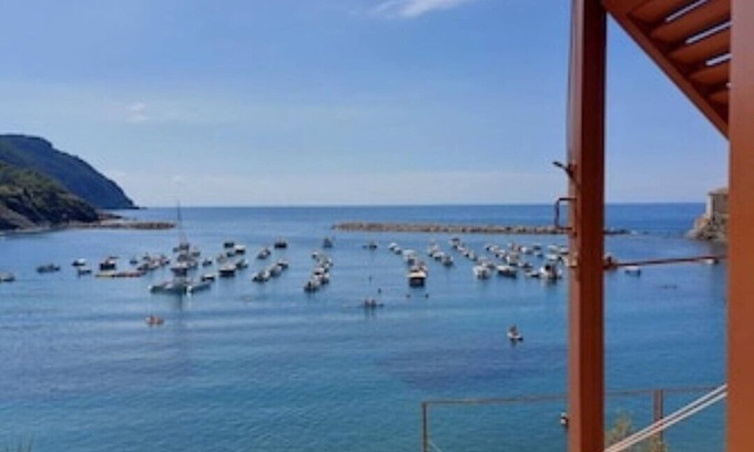Sestri Levante Apartment | The Silent bay sea under Home