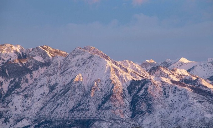West Jordan House | The Skyline Vista | VIEWS | Sleeps 6