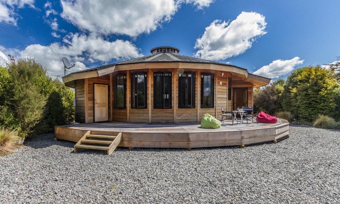 Ohakune House | The Snowglobe - Ohakune Modern Yurt Style Chalet