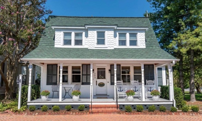 St. Michaels Bed & Breakfast | The Snuggery Inn & Suites Sea Grass Room