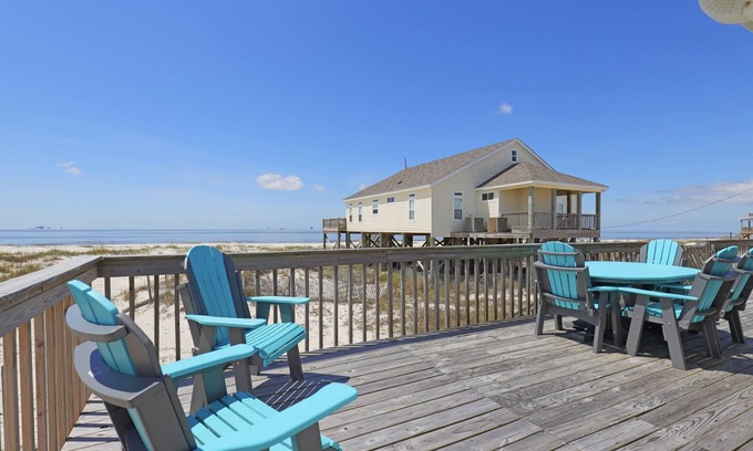 Dauphin Island House | The South 40 | Perfect for small family. Fall break open
