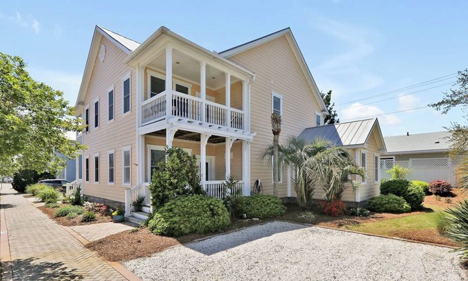 Southport House | The Southport Peach