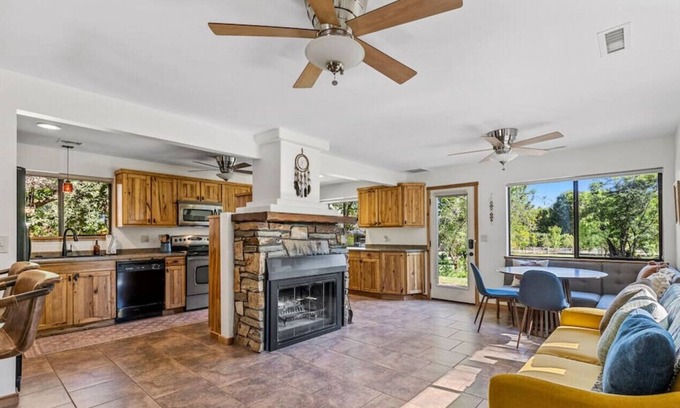 Cornville House | The Spring House Pool & Spa + Oak Creek Access