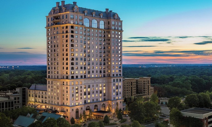 South Tuxedo Park Hotel | The St. Regis Atlanta