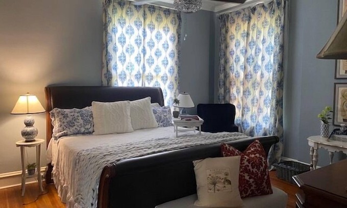 Laurel Bed & Breakfast | The Stinson Suite, Jenny's Downtown Hideaway Bed and Breakfast-The Stinson Suite