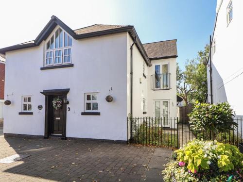 Newton-le-Willows Apartment | The Stocks