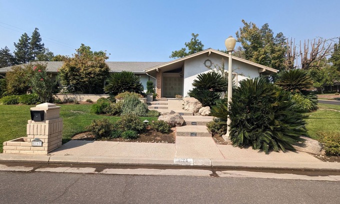 Fresno House | The street name says it all...