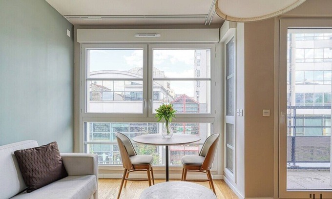 Issy-les-Moulineaux Apartment | The Subtle - At the gates of Paris
